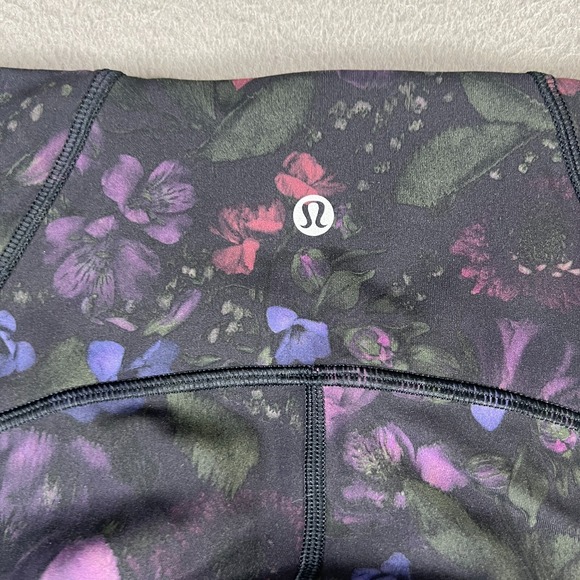 Lululemon Train Times Crop Pants Womens 6 Black Frozen Flourish Leggings 17" - Picture 11 of 12